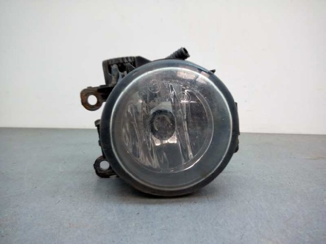 Lampa przeciwmgielna lewa/prawa MN142091 PEUGEOT