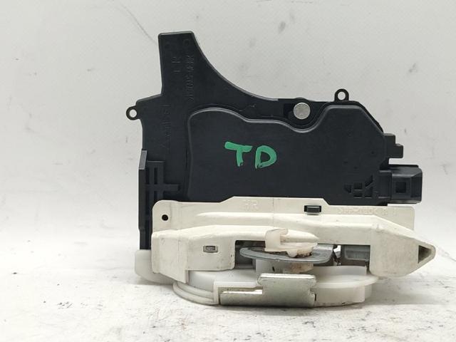 Zamek drzwi tylnych prawych MN145876 MITSUBISHI