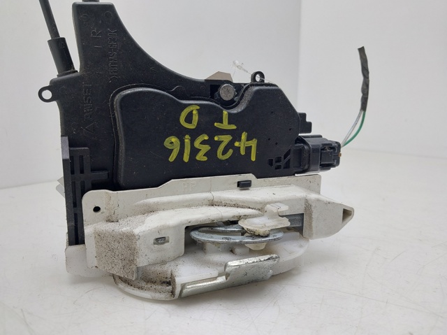 Zamek drzwi tylnych prawych MN145876 MITSUBISHI