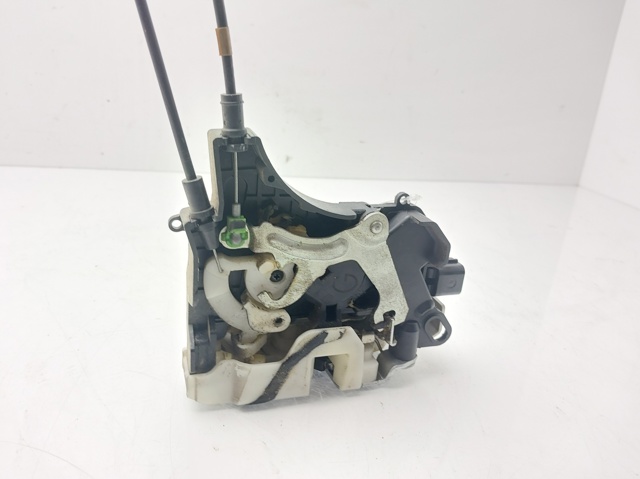 Zamek drzwi przednich lewych MN167831 MITSUBISHI