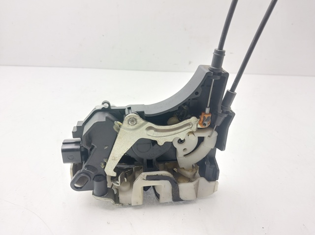 Zamek drzwi przednich prawych MN167832 MITSUBISHI