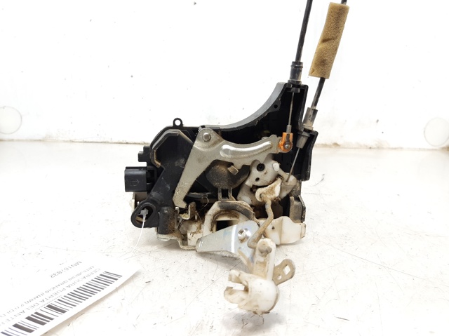Zamek drzwi przednich prawych MN167832 MITSUBISHI