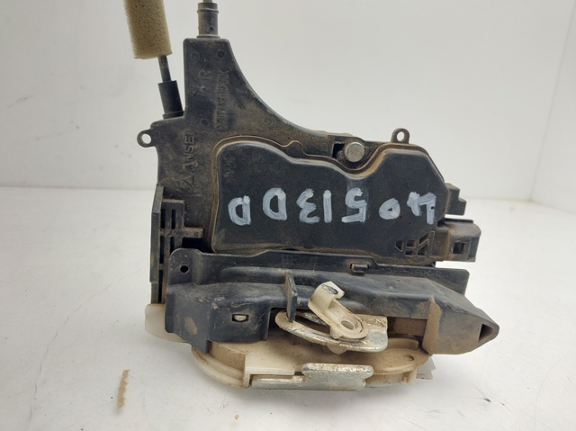 Zamek drzwi przednich prawych MN167832 MITSUBISHI