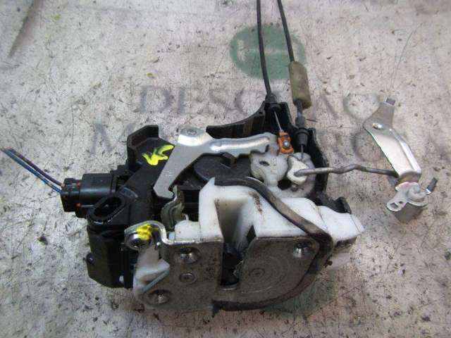 Zamek drzwi przednich prawych MN167832 MITSUBISHI