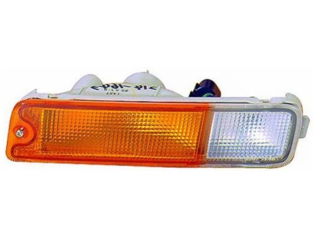 Lampa pozycyjna (kierunkowskaz) w zderzaku prawa MR109134 MITSUBISHI