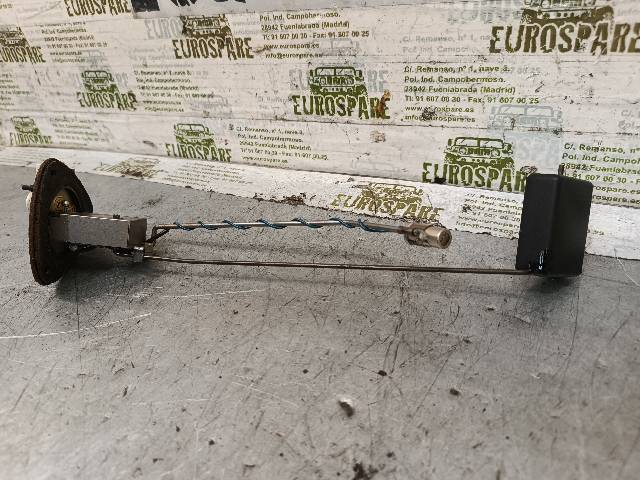 Czujnik poziomu paliwa w zbiorniku Mitsubishi L 200 3 K60, K70