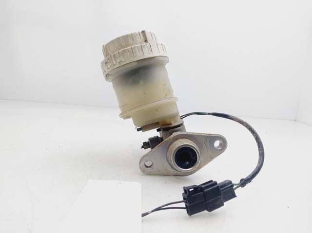 Główny cylinder hamulców do Mitsubishi Colt CJA