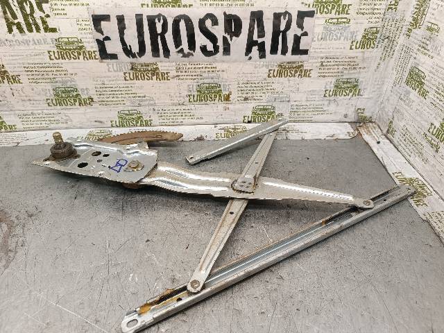 Mechanizm podnoszenia szyby drzwi przednich prawych MR144524 MITSUBISHI