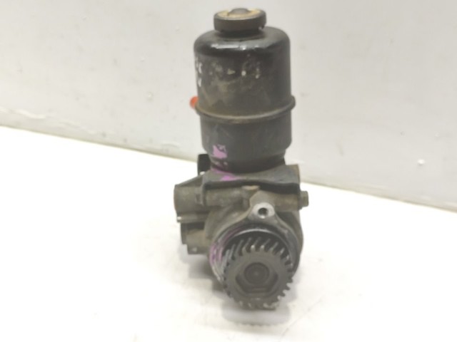 Pompa wspomagania hydraulicznego kierownicy MR223480 MITSUBISHI