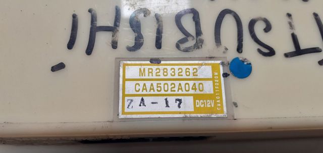 Sterownik trybów ogrzewania/klimatyzacji MR283262 MITSUBISHI