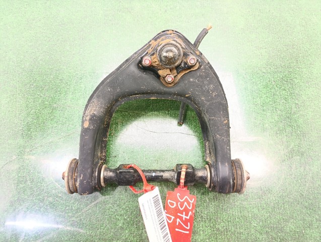 Wahacz zawieszenia przedniego prawy górny MR296094 MITSUBISHI