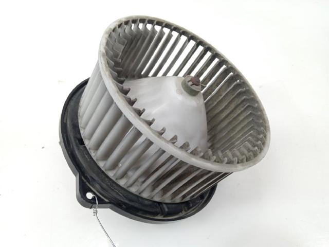 Silniczek wentylatora nagrzewnicy (ogrzewacza wnętrza) Mitsubishi Pajero K90