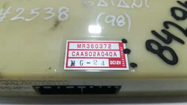 Sterownik trybów ogrzewania/klimatyzacji MR360372 MITSUBISHI