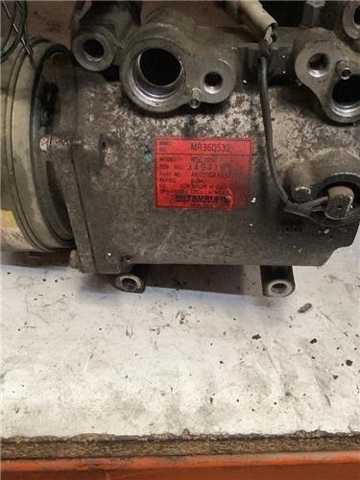 Sprężarka klimatyzacji MR360532 MITSUBISHI