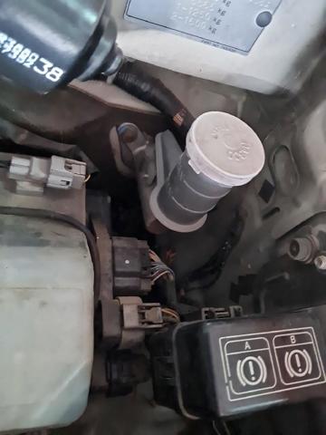 Cylinder sprzęgła główny MR374858 MITSUBISHI