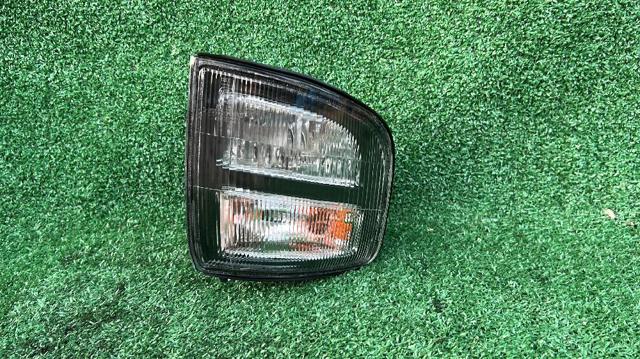 Kierunkowskaz prawy Mitsubishi Pajero V2W, V4W