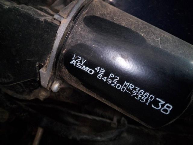 Silniczek wycieraczki szyby przedniej MR388038 MITSUBISHI