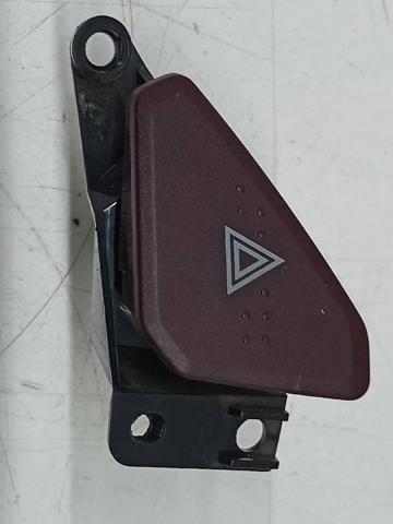 Przycisk włączania światła awaryjnego MR402662 MITSUBISHI