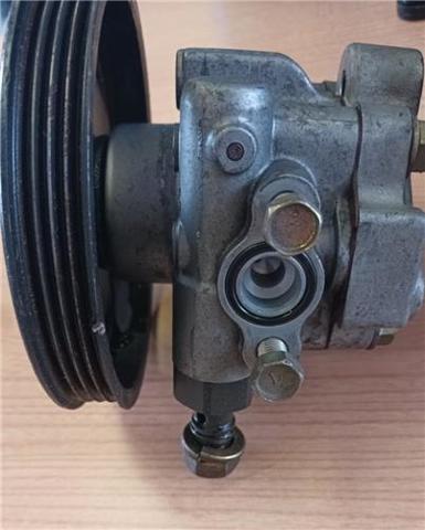 Pompa wspomagania hydraulicznego kierownicy MR448507 MITSUBISHI