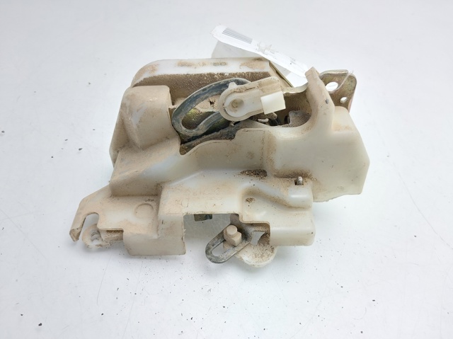 Zamek drzwi tylnych lewych do Mitsubishi L 200 K60, K70