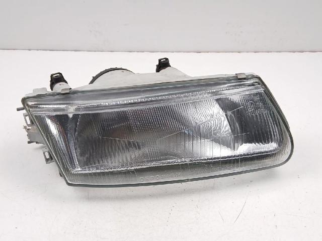 Reflektor prawy MR485384 MITSUBISHI