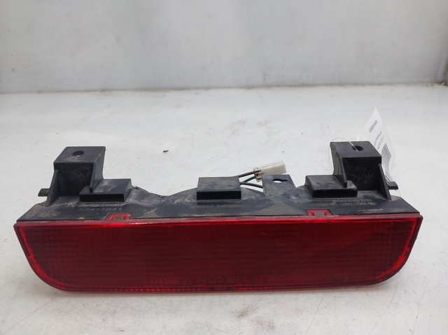 Lampa stop tylna dodatkowa MR490839 MITSUBISHI