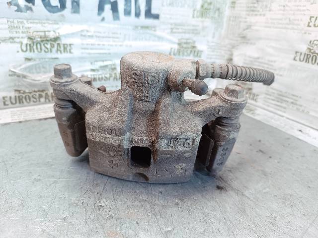 Zacisk hamulcowy tylny prawy Mitsubishi Pajero H60, H70