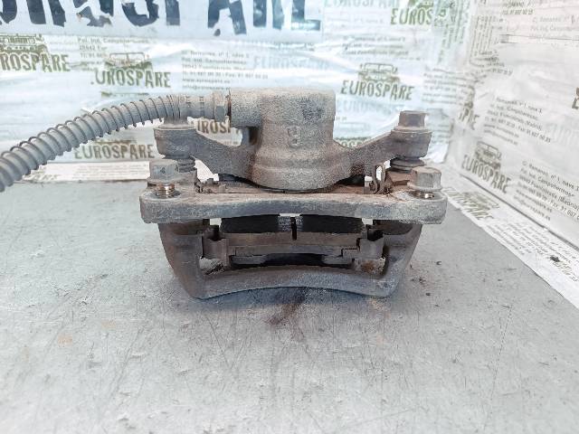 Zacisk hamulcowy tylny prawy Mitsubishi Pajero H60, H70