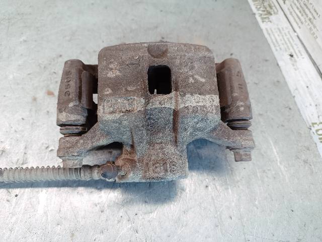 Zacisk hamulcowy tylny prawy Mitsubishi Pajero H60, H70