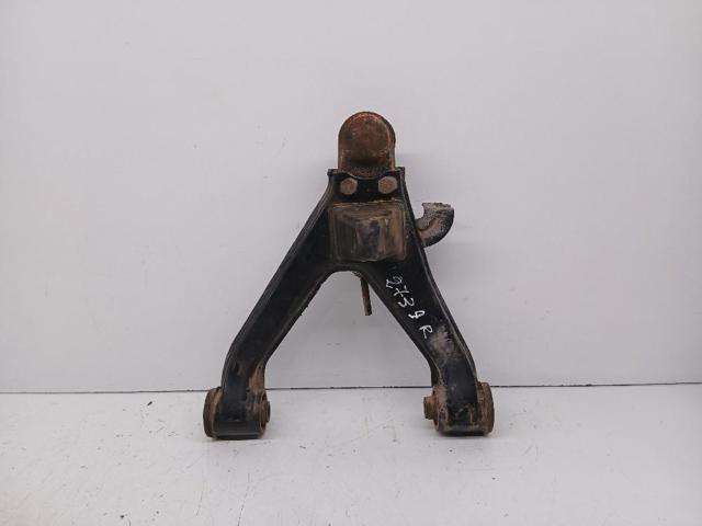 Wahacz zawieszenia przedniego prawy górny MR496794 MITSUBISHI
