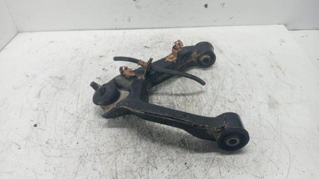Wahacz zawieszenia przedniego prawy górny MR496794 MITSUBISHI