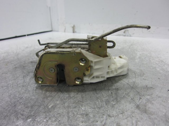 Zamek drzwi przednich prawych MR512224 MITSUBISHI
