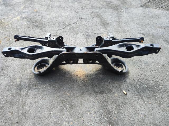 Korpus osi tylnej Mitsubishi Pajero 3