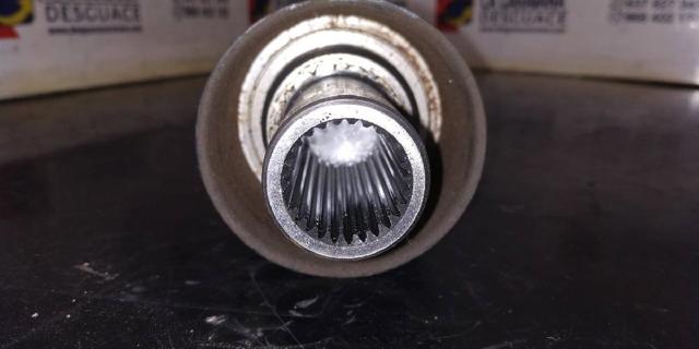 Wał Cardana, do mostu przedniego MR580389 MITSUBISHI