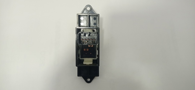 MR587944 Mitsubishi