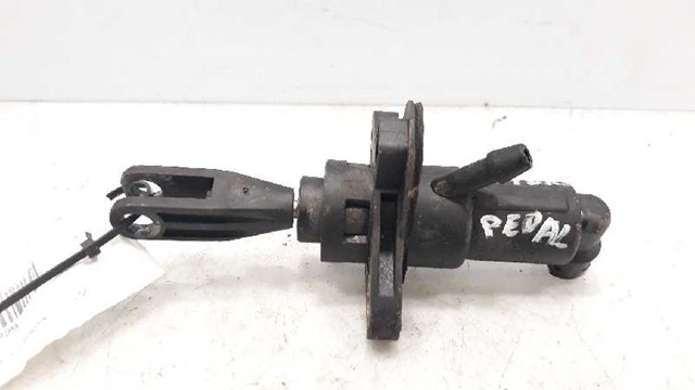 Cylinder sprzęgła główny MR594214 MITSUBISHI