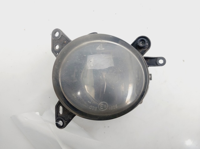 Lampa przeciwmgielna lewa MR957361 MITSUBISHI