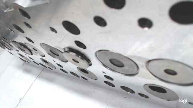 Głowica cylindrów MR984455 MITSUBISHI