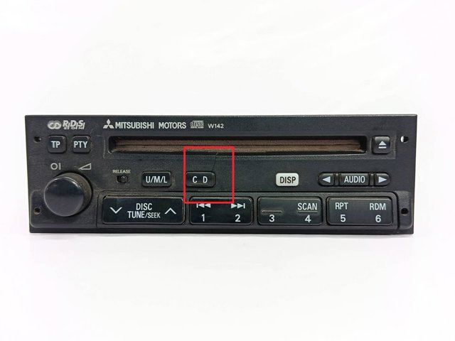 Radioodtwarzacz (radio AM/FM) MZ312720 MITSUBISHI