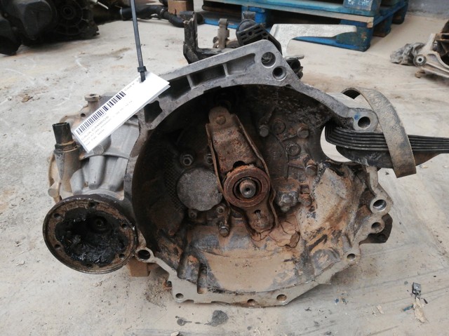 Mechaniczna skrzynia biegów w komplecie MZM VAG