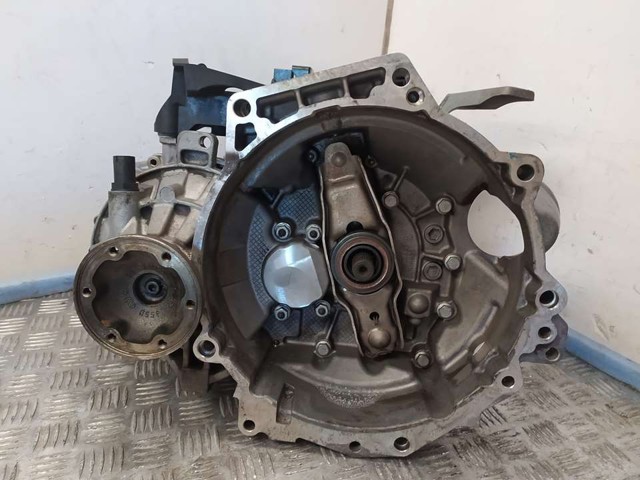 Mechaniczna skrzynia biegów w komplecie MZM VAG