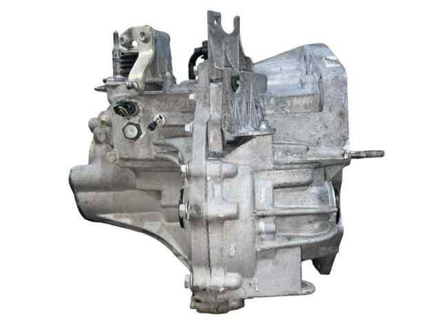 Mechaniczna skrzynia biegów w komplecie ND0001 RENAULT