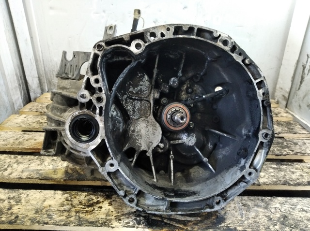 Mechaniczna skrzynia biegów w komplecie ND0001 RENAULT