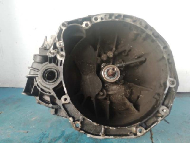 Mechaniczna skrzynia biegów w komplecie ND0001 RENAULT