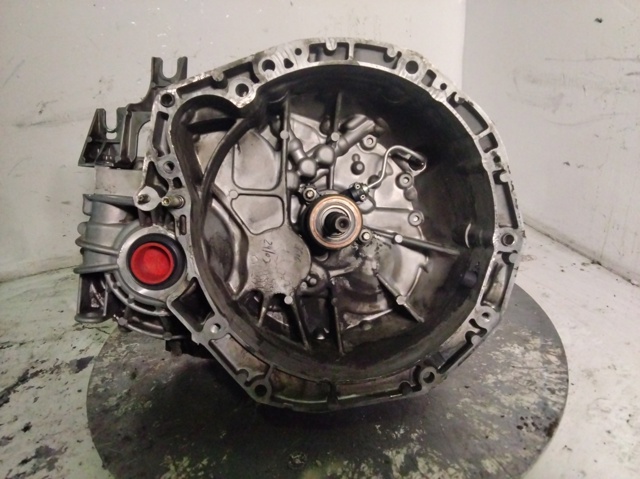 Mechaniczna skrzynia biegów w komplecie ND0002 RENAULT