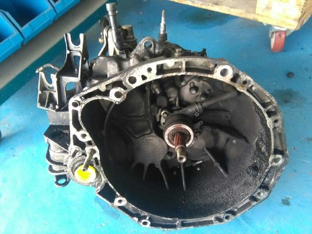 Mechaniczna skrzynia biegów w komplecie ND0002 RENAULT