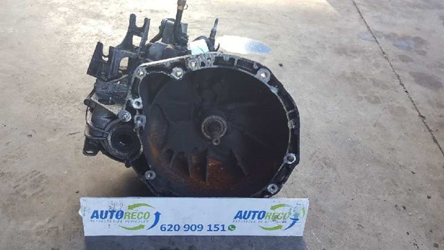 Mechaniczna skrzynia biegów w komplecie ND0002 RENAULT