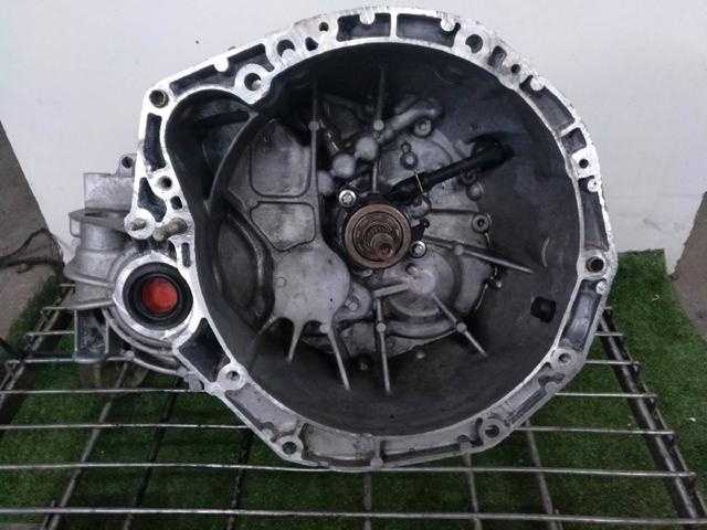 Mechaniczna skrzynia biegów w komplecie ND0102 NISSAN