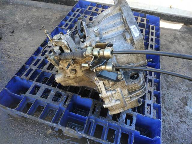 Mechaniczna skrzynia biegów w komplecie ND0102 NISSAN