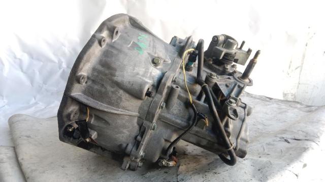 Mechaniczna skrzynia biegów w komplecie ND0102 NISSAN